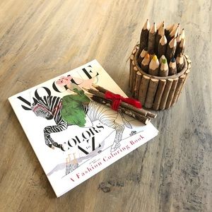 NWT 20 Assorted Branch Coloring pencils With Base